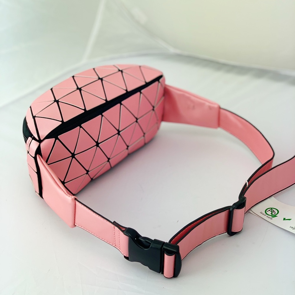 Pink Geometric Fanny Pack /Belt Bag/ Satchel re - Picture 4 of 8